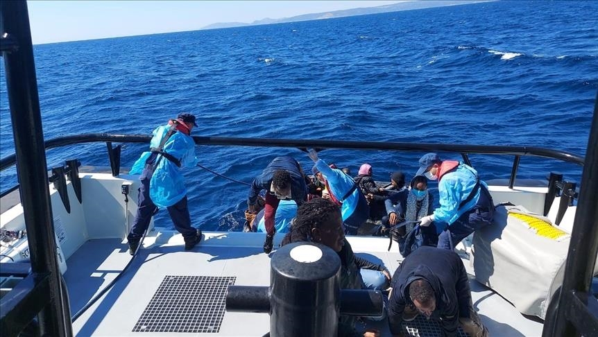 Turquie: sauvetage de 63 migrants irréguliers refoulés par la Grèce à Izmir