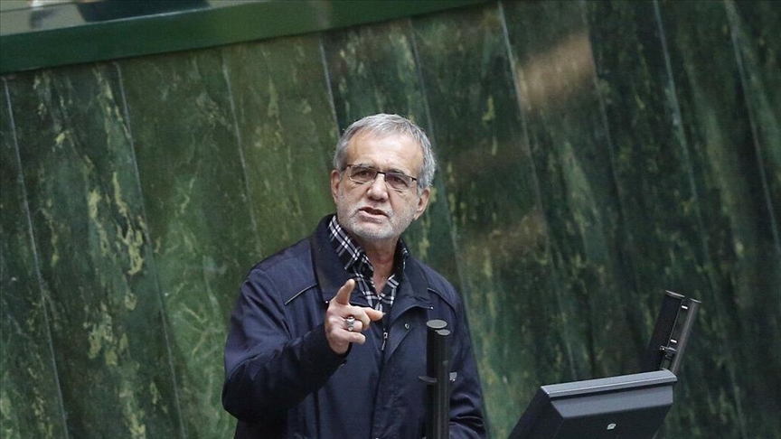 پزشکیان: آمار واقعی فوتیهای روزانه کرونا در ایران بالاتر از 1500 نفر است