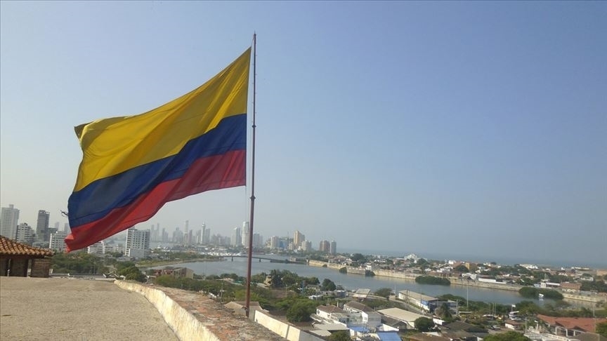 Kolombiyada petrol sahasına yönelik saldırı sızıntıya neden oldu