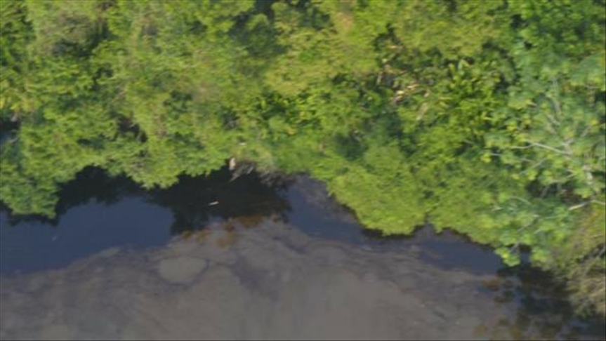 Ataques contra oleoductos en Colombia provocan derrame de petróleo