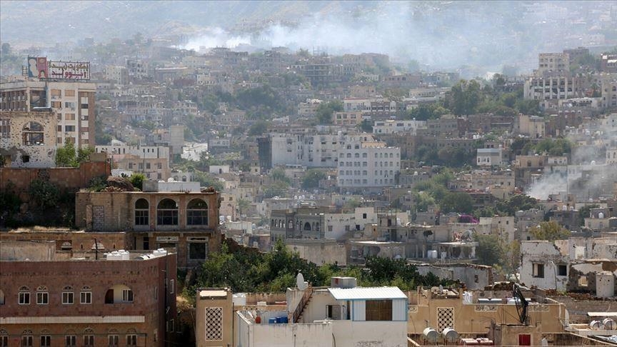 الحوثي: التحالف يشن 35 غارة جوية على ثلاث محافظات يمنية