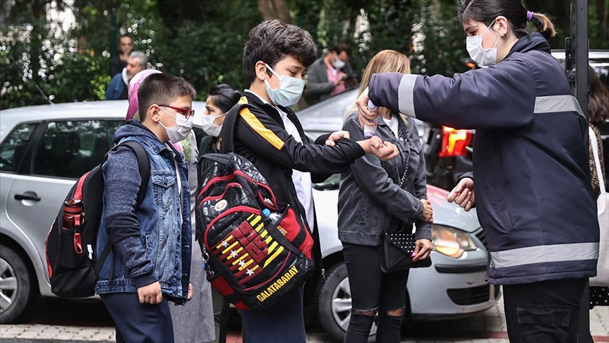 Türkiye'nin koronavirüsle mücadelesinde son 24 saatte yaşananlar