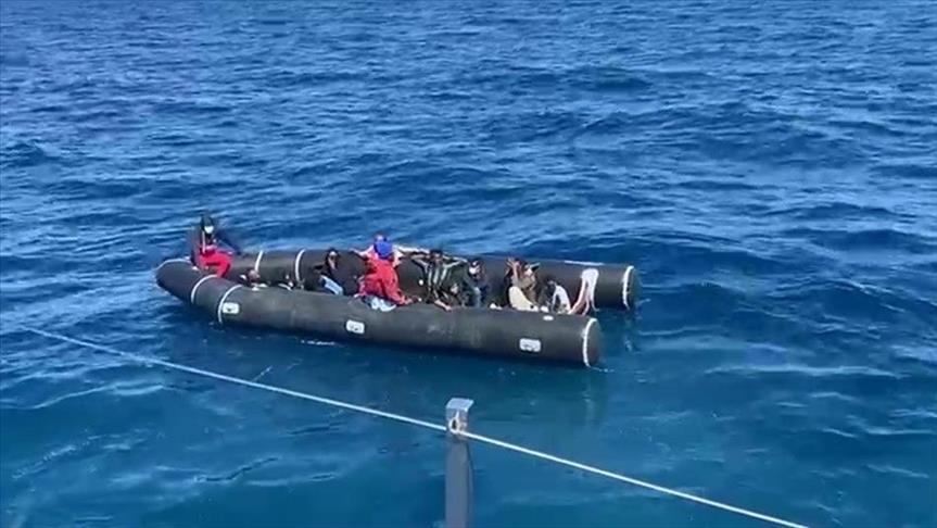 Turquie: Sauvetage de 49 migrants irréguliers refoulés par la Grèce à Izmir