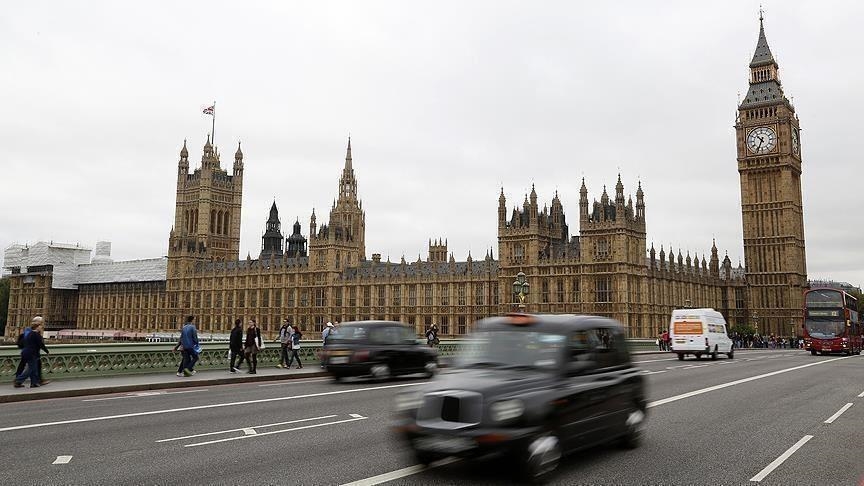 الصين تدين قرار منع سفيرها من دخول البرلمان البريطاني