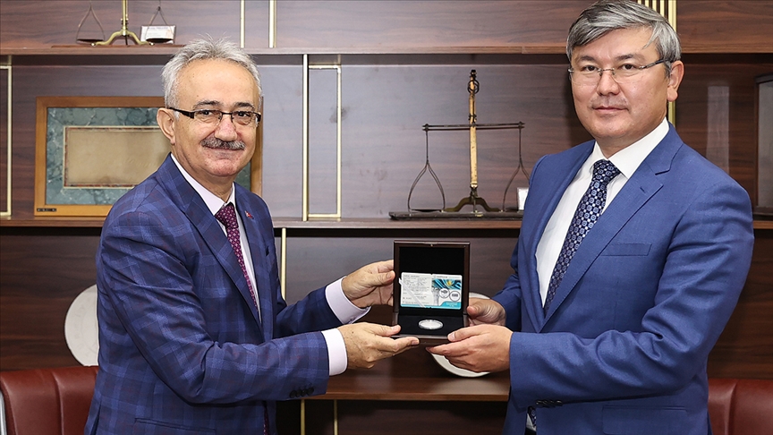 Kazakistan Bağımsızlığının 30. Yılı Hatıra Parası İstanbulda tanıtıldı