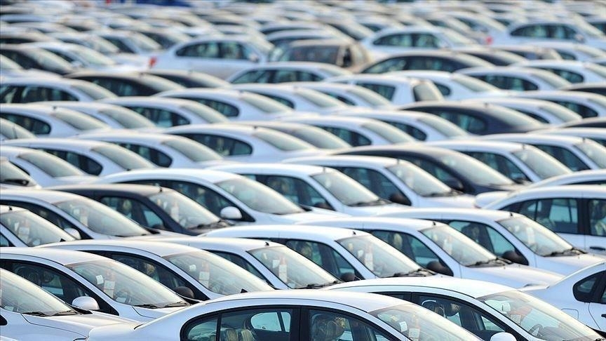 EU passenger car market expands in January-August