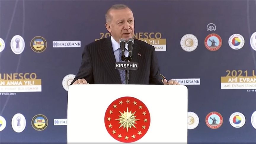 CANLI: Cumhurbaşkanı Erdoğan: Aldığımız tedbirlerle dünyanın en yüksek büyüme rakamlarına ulaştık