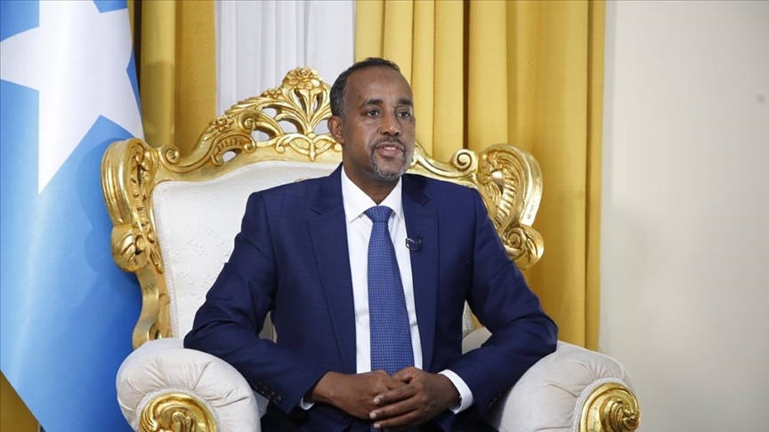 Somalide Cumhurbaşkanı Fermacu, Başbakan Roblenin yetkilerini askıya aldı