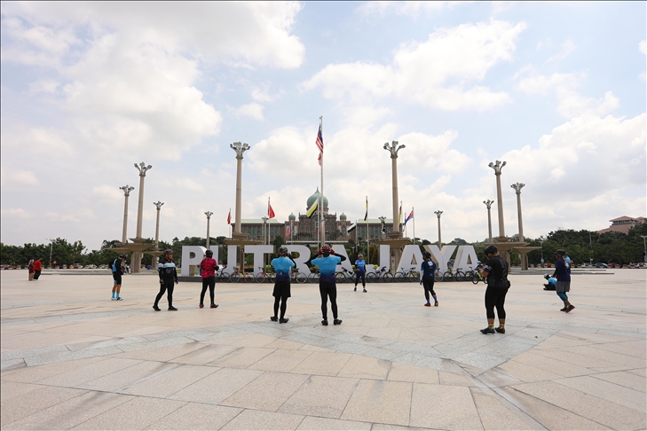 Malaysia laporkan 17.577 kasus Covid-19