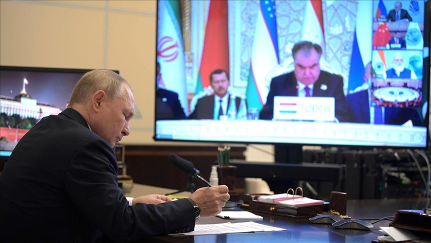 Путин сравнил с бегством поспешный вывод войск США и их союзников из Афганистана