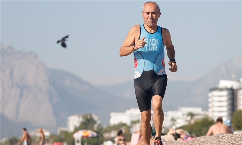  Седумдесет и двегодишниот турски „Ајронмен“: „Сакам да станам светски шампион во триатлон“
