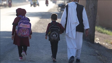 Taliban akan buka kembali sekolah bagi laki-laki di Afghanistan