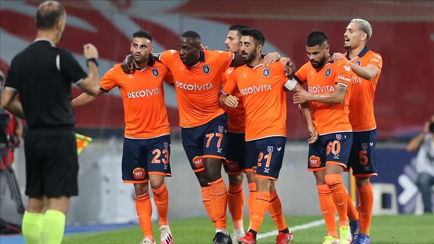 Medipol Basaksehir beat Fenerbahce 2-0 for seasons 1st win