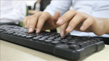 'Excessive tech use can hasten aging'