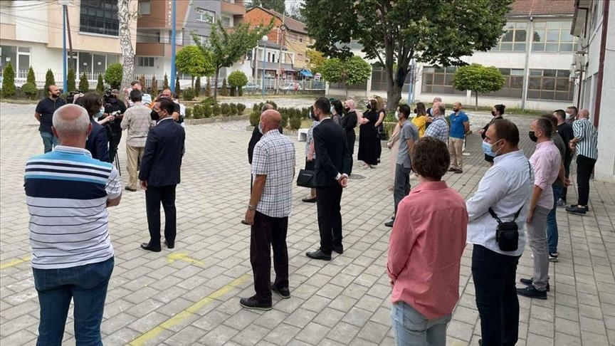 Mësimdhënësit e gjuhës turke të shkollës së mesme në Gostivar bojkotojnë mësimin