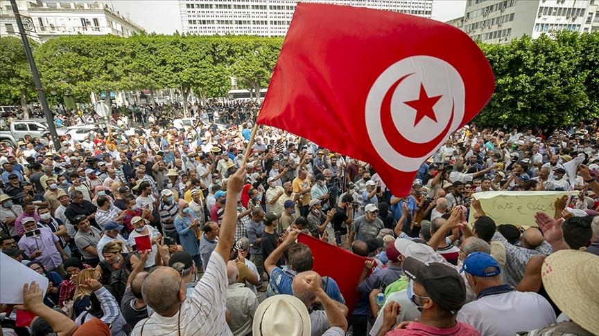 تونس .. هل تخلى مؤيدو سعيد عن مساندته؟ (تحليل)