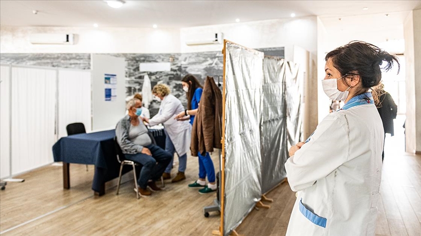 Crna Gora: Do sada dato 433.867 doza vakcina protiv koronavirusa