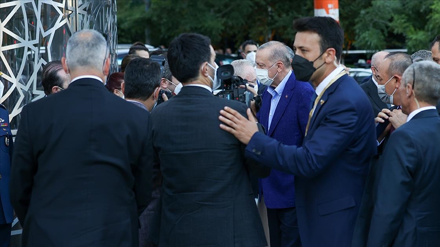 Cumhurbaşkanı Erdoğan New Yorktaki Yeni Türkevi Binasında incelemelerde bulundu