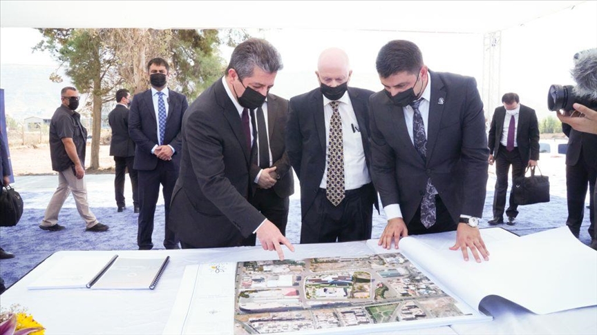 مەسرور بارزانی پڕۆژەی دروستکردنی قوتابخانەی ئەمریکی لە دھۆک بەسەرکردەوە
