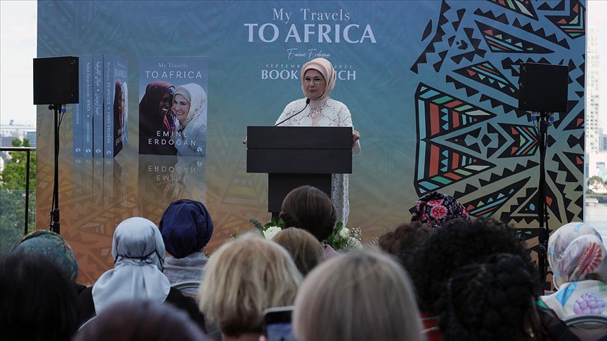 Emine Erdoğan 'Afrika Seyahatlerim' adlı ilk kitabının tanıtımını New York’ta yaptı