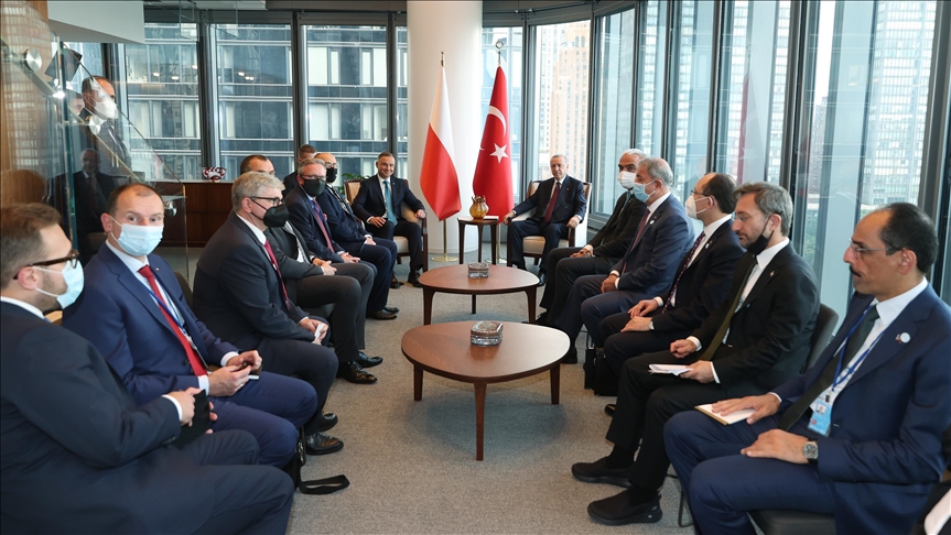 Cumhurbaşkanı Erdoğan, New Yorkta Polonya Cumhurbaşkanı Duda ile bir araya geldi