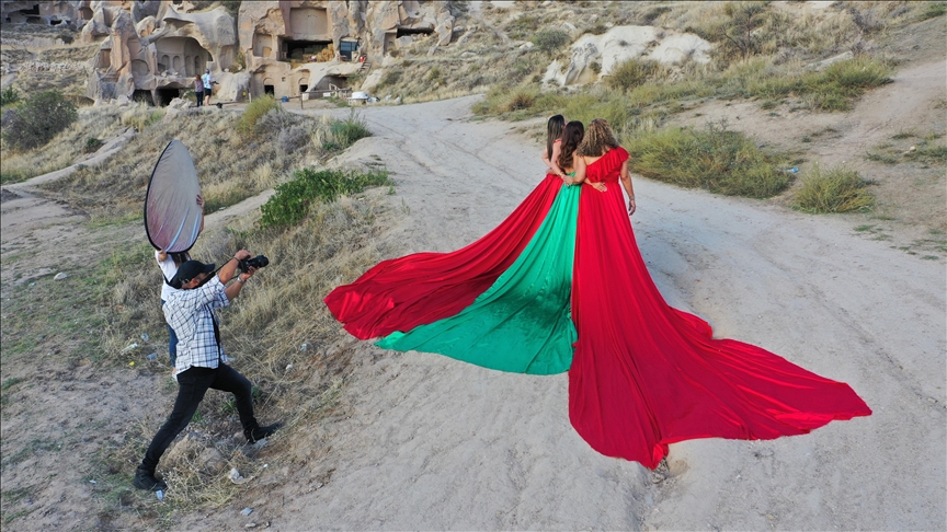 Çektiği fotoğraf ve kliplerle Kapadokyanın tanıtımına katkı sağlıyor