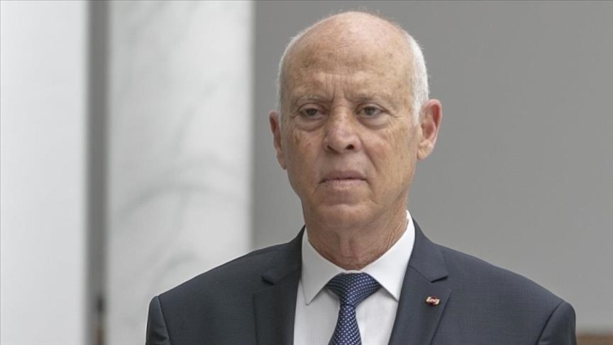 رئيس تونس يلغي هيئة مراقبة القوانين ويجهز لإصلاحات سياسية