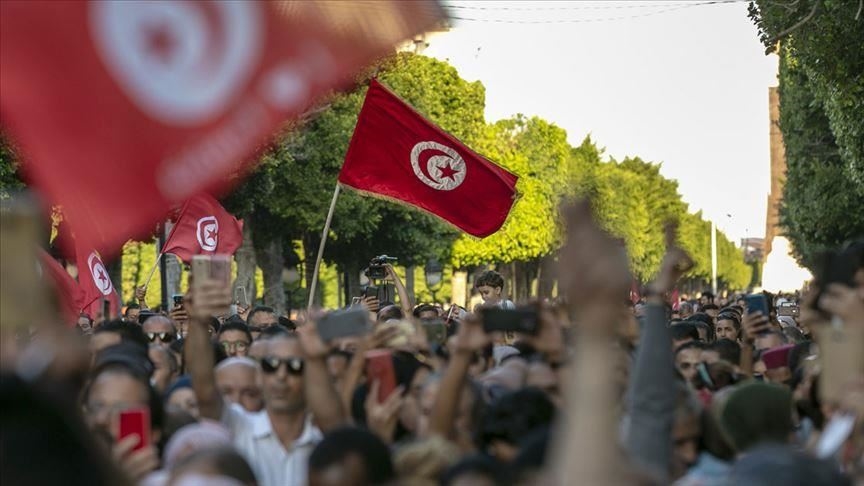 Tunusta Nahda Hareketi ve 4 siyasi parti Cumhurbaşkanı Saidin kararlarına karşı çıkıyor