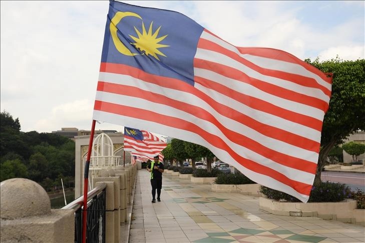 Malaysia laporkan kasus Covid-19 hampir 15.000