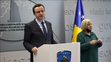 Kurti pozvao srpske gradonačelnike sa severa da uklone kamione kojima se blokiraju putevi