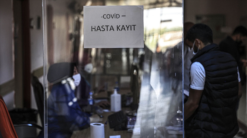 Türkiyede 27 bin 197 kişinin Kovid-19 testi pozitif çıktı, 221 kişi yaşamını yitirdi
