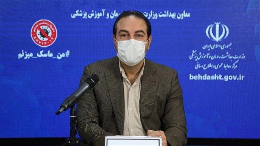 ارائه خدمات در مراکز تجمعی ایران منوط به داشتن کارت واکسیناسیون می‌شود