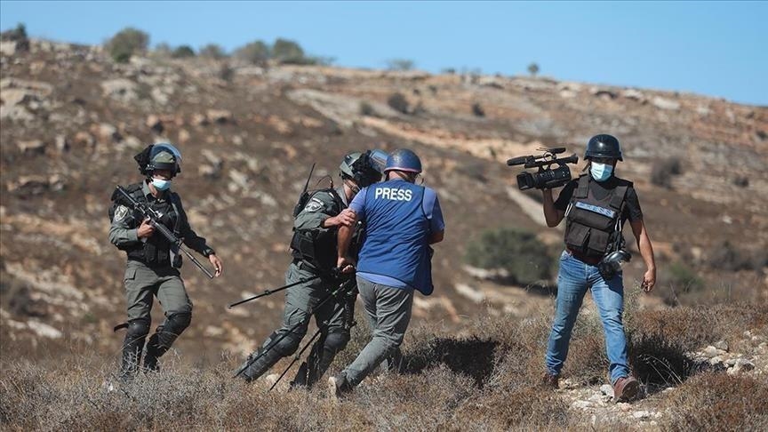 "دعم الصحفيين": 24 إعلاميا فلسطينيا داخل السجون الإسرائيلية