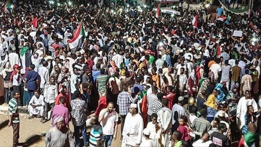 Sudanese protesters shut pipeline transporting oil to Khartoum