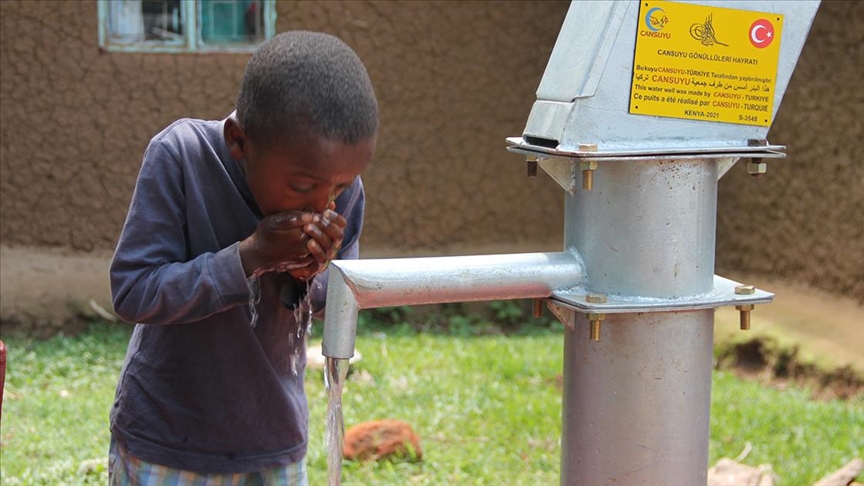 Türkiyedeki hayırseverlerin bağışlarıyla Kenyada 20 su kuyusu açıldı