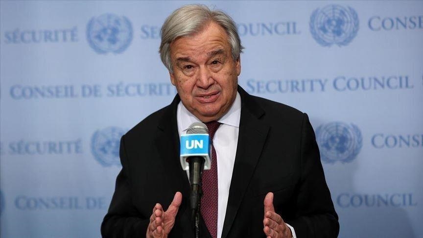 Guterres et le MAE bin Mubarak discutent des derniers développements de la crise yéménite