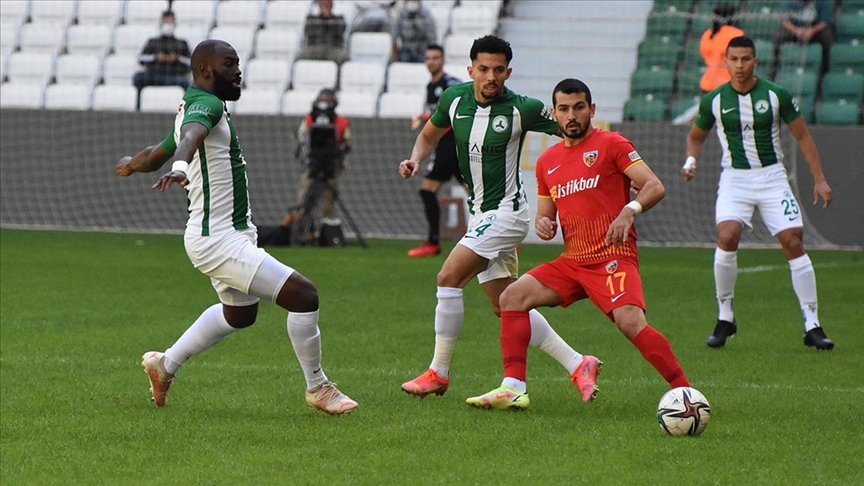 Giresunspor ile Yukatel Kayserispor puanları paylaştı