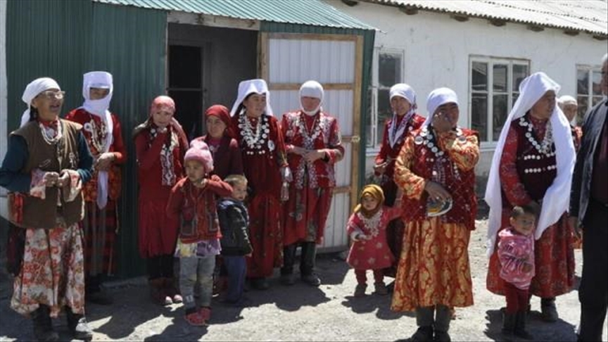 قرقیزهای افغانستان در قرقیزستان اسکان می‌یابند