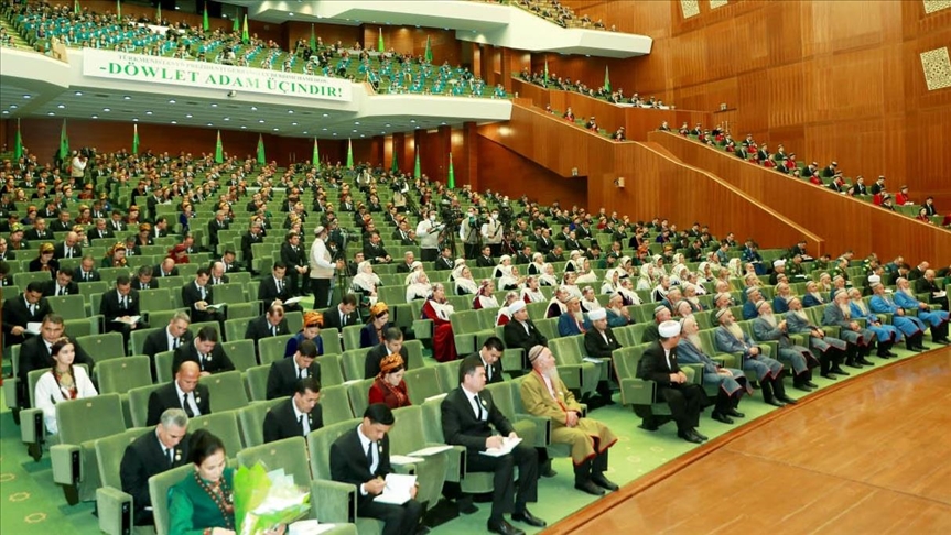 Turkmenistan gathers councils to mark 30th year of independence