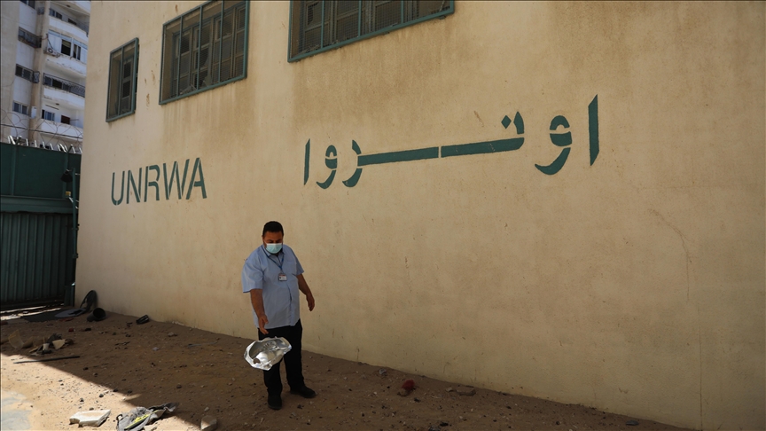 غزة.."أونروا" تصرف مساعدات مالية للنازحين من سوريا