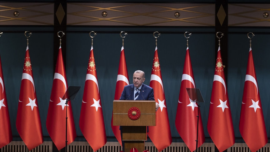 CANLI- Cumhurbaşkanı Erdoğan: Türkiye ekonomisi, hak ettiği yere doğru hızla yol alıyor