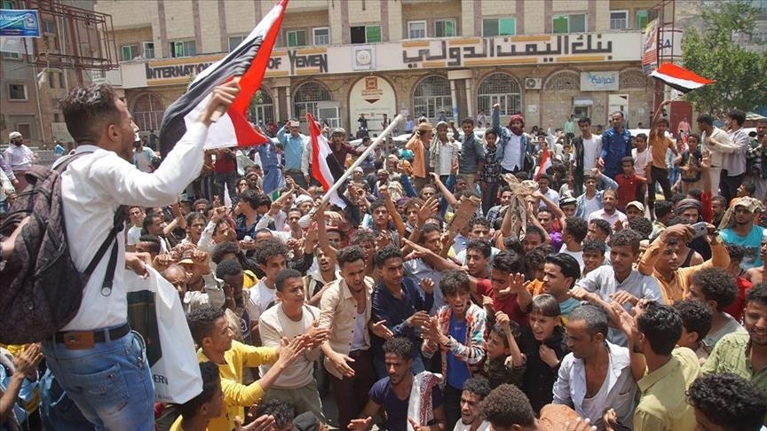 اليمن.. استمرار الاحتجاجات في تعز تنديدا بالفساد وتدهور العملة