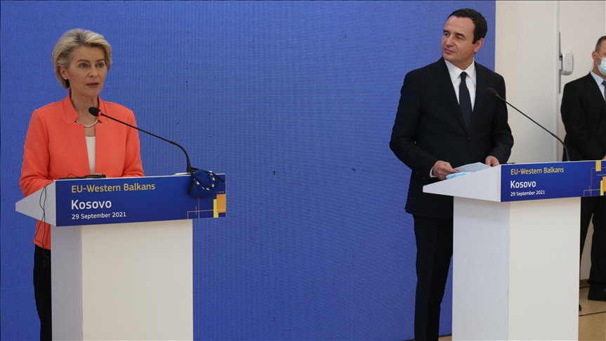 Von der Leyen u Prištini: Krizu na severu Kosova rešiti dijalogom