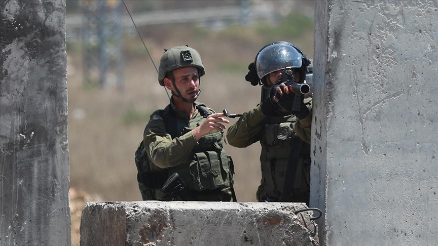İsrail askerleri Batı Şeriadaki gösterilerde 23 Filistinliyi yaraladı