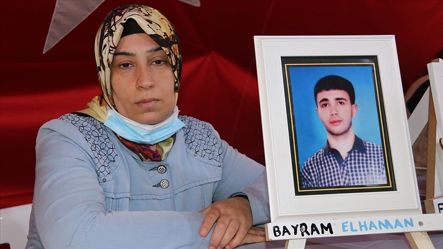 Diyarbakır annelerinden Elhaman: Oğlumu HDPden istiyorum