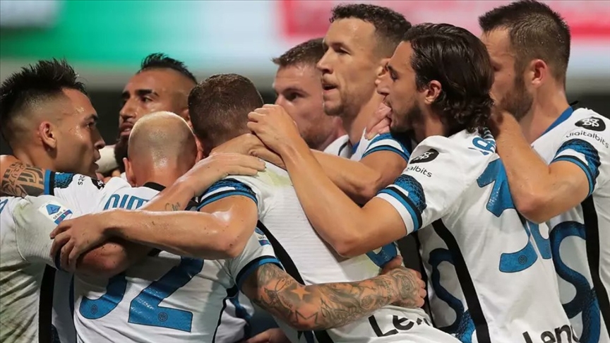 Serie Ada Inter, Sassuolo karşısında geriden gelerek maçı kazandı