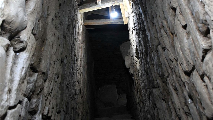Beçin Antik Kentinde bulunan 19 metrelik kuyuda değerli bulgulara ulaşıldı