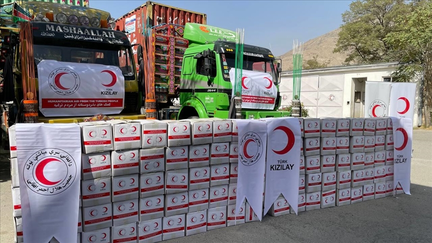 Турция доставила в Афганистан 33 тонны продовольственной помощи