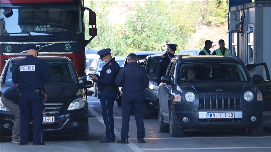 Kosovo: Počela primena nalepnica na tablice prema dogovoru iz Brisela