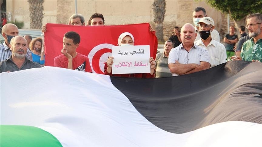 Tunisie : Quel rôle pour l'opposition face aux décisions de Saïed ? (Analyse)